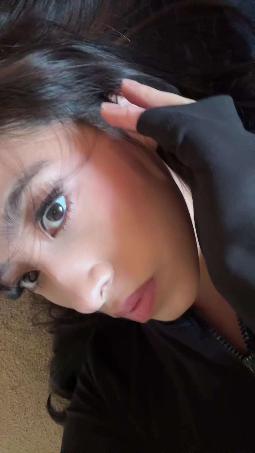 @AsianChickLily