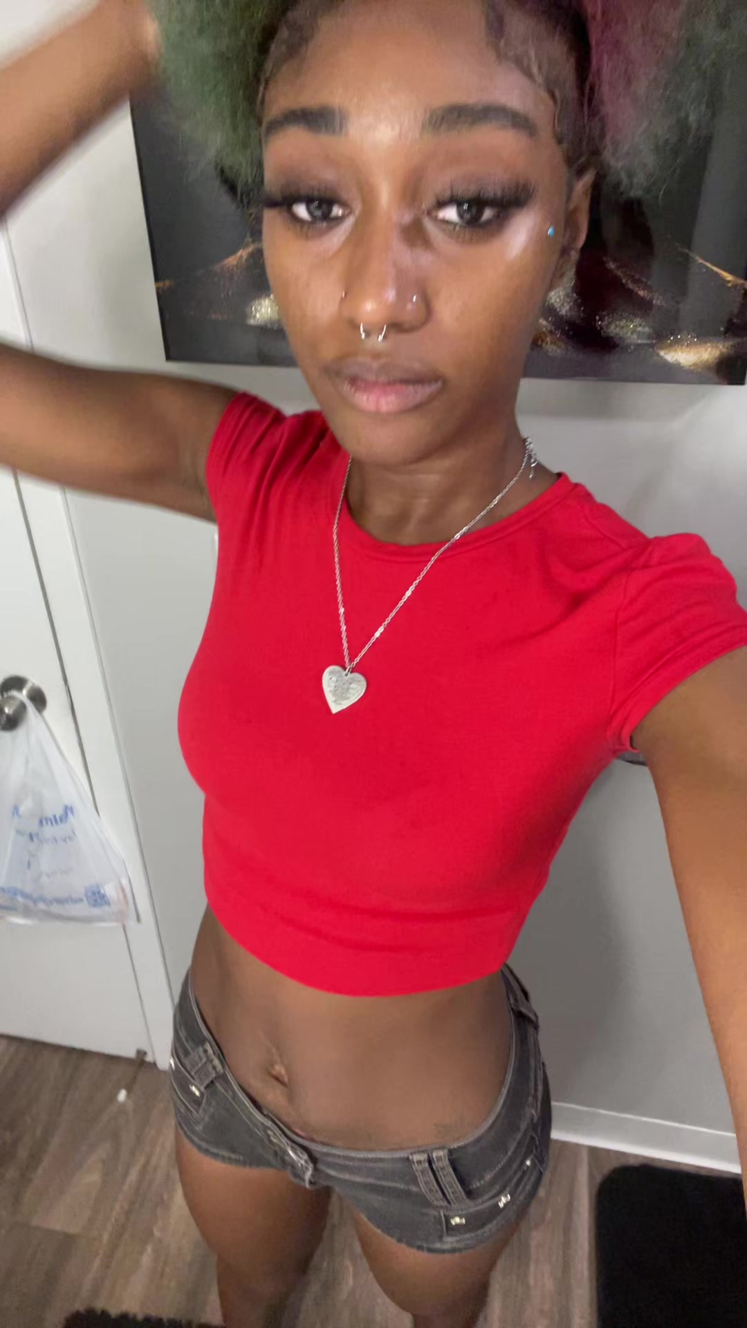 @1THICCNUGGET 👩🏾&zwj;❤️&zwj;💋&zwj;👩🏾