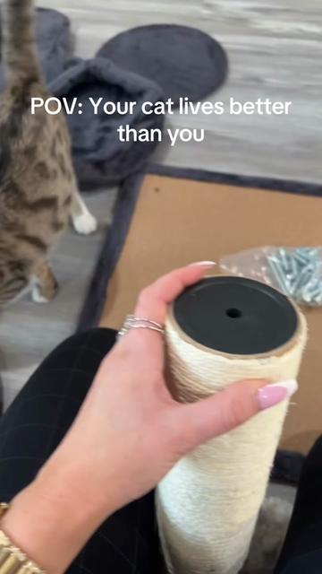 @Lo