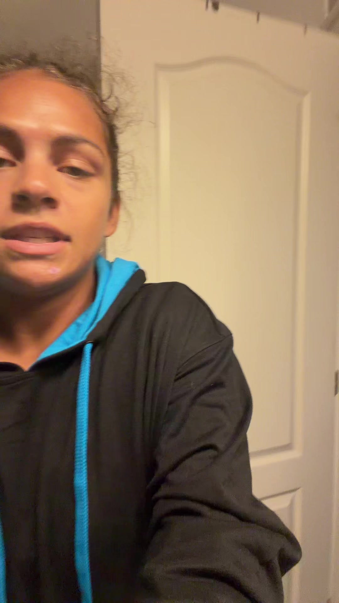 @elliswootenn