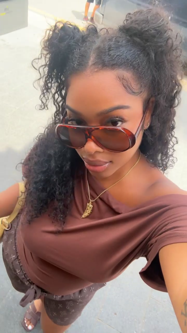 @Prettyincharge