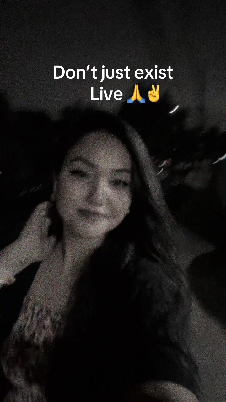 @Na Tum Janoo Na Hum ✌️