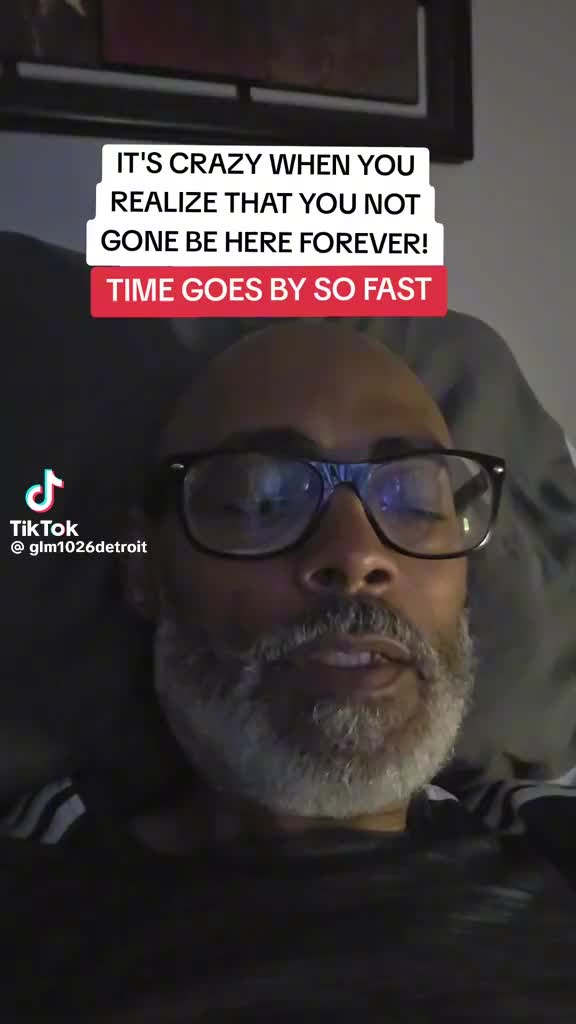 @KiKiLV67/$KelliHickey