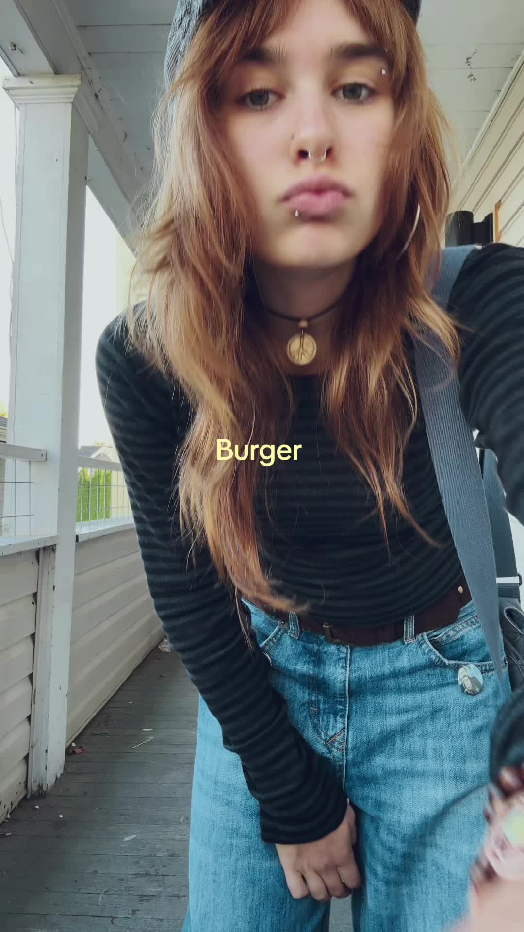 @⋆✴︎˚。⋆ margaux