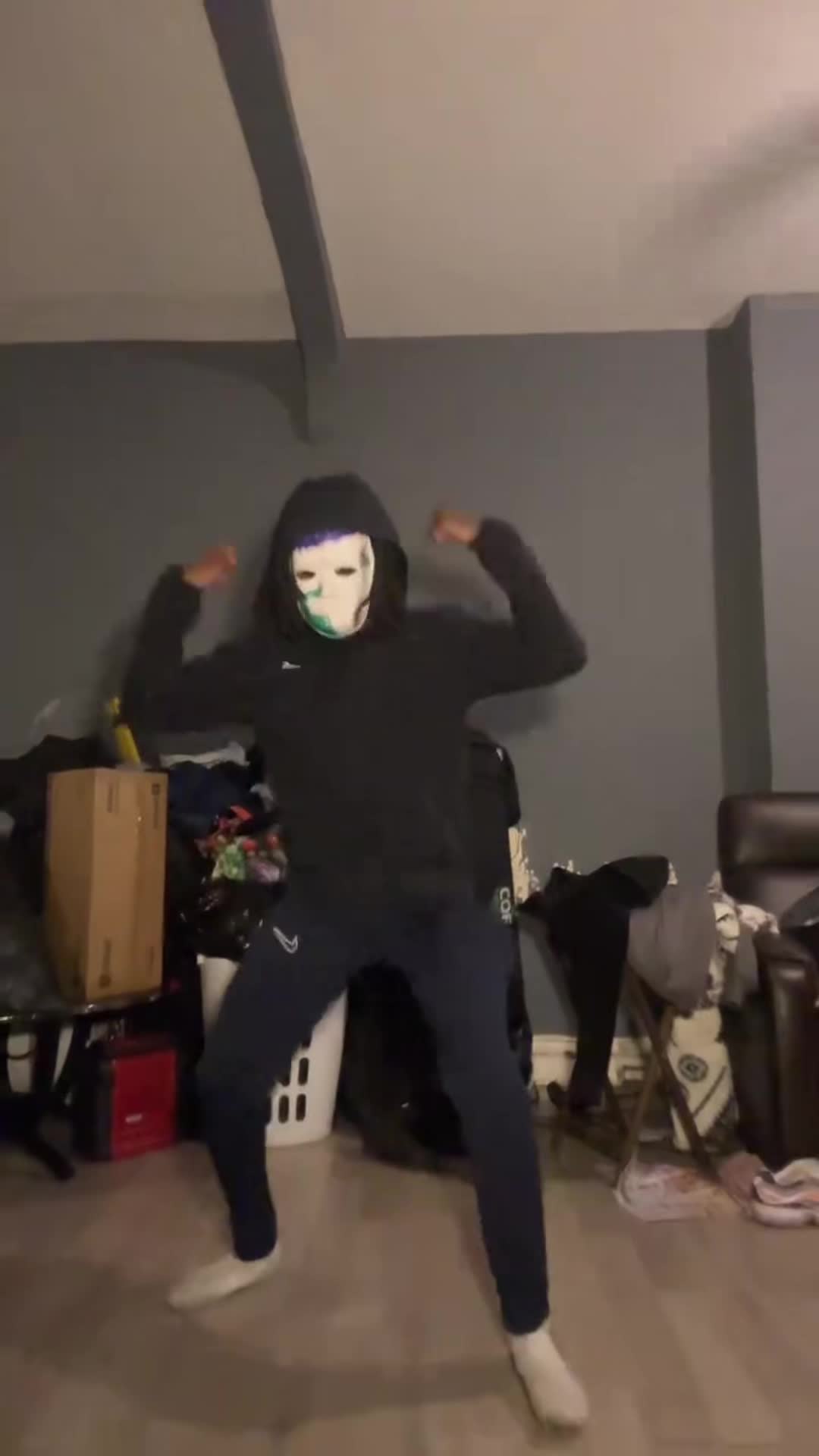 @M6🪖