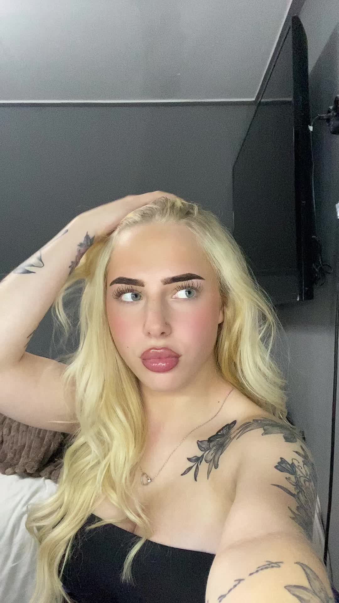 @Esmee🧸💛