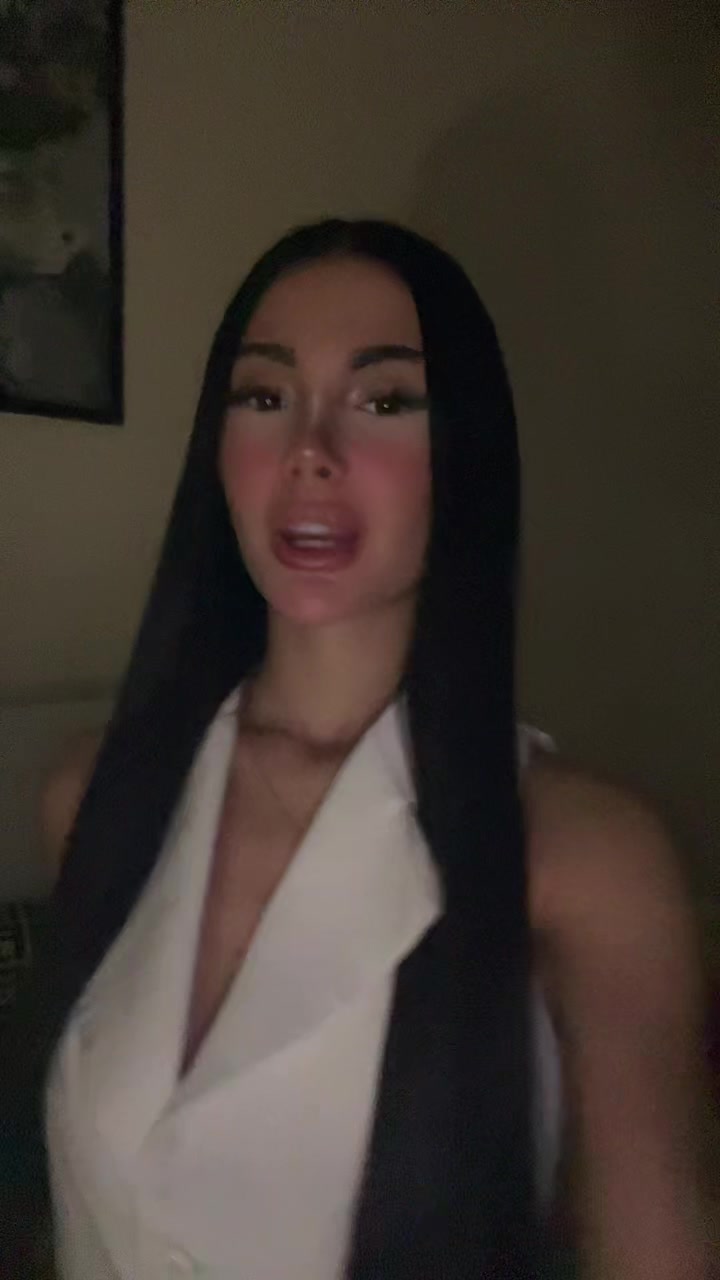 @saraborhann