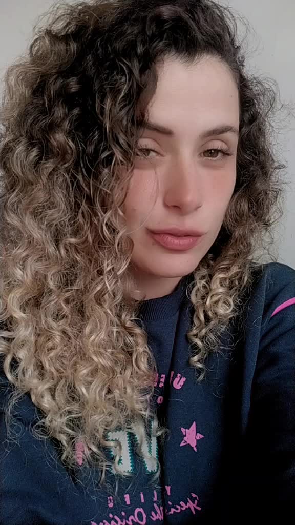 @Mariana 🌹