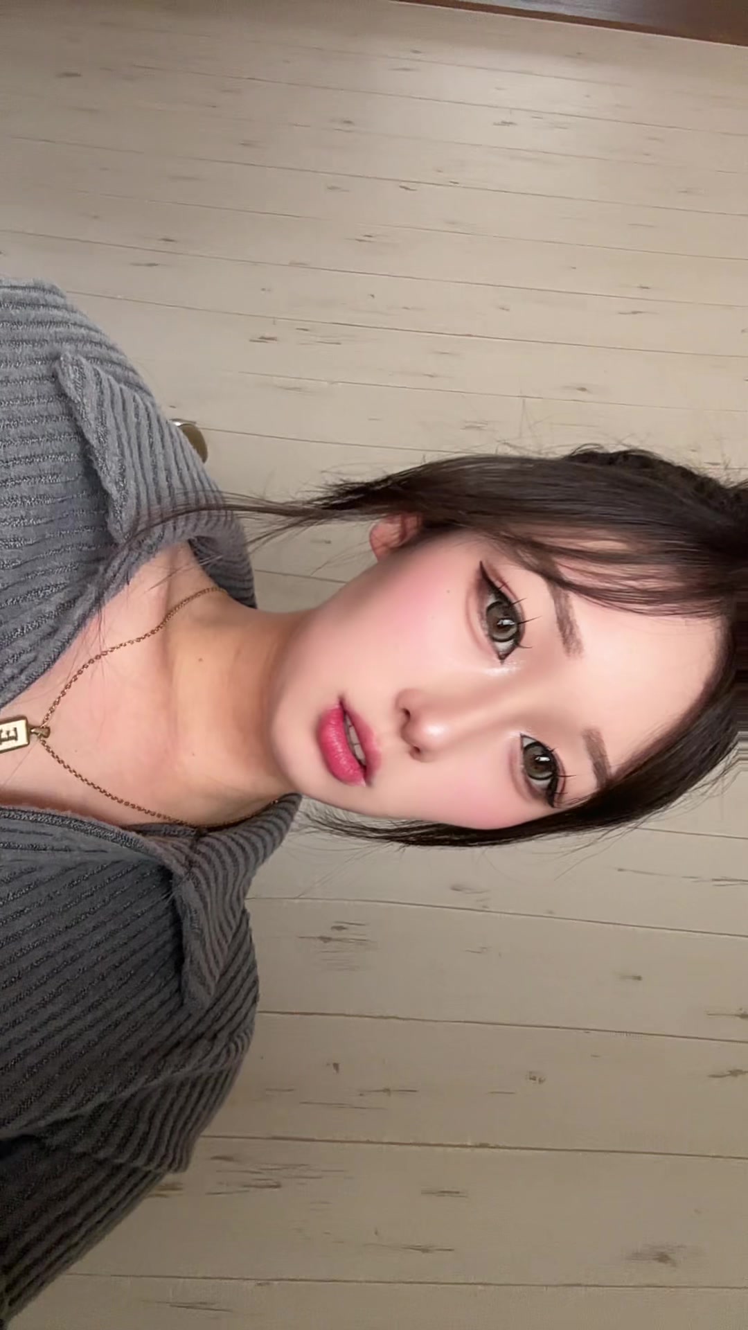 @えま