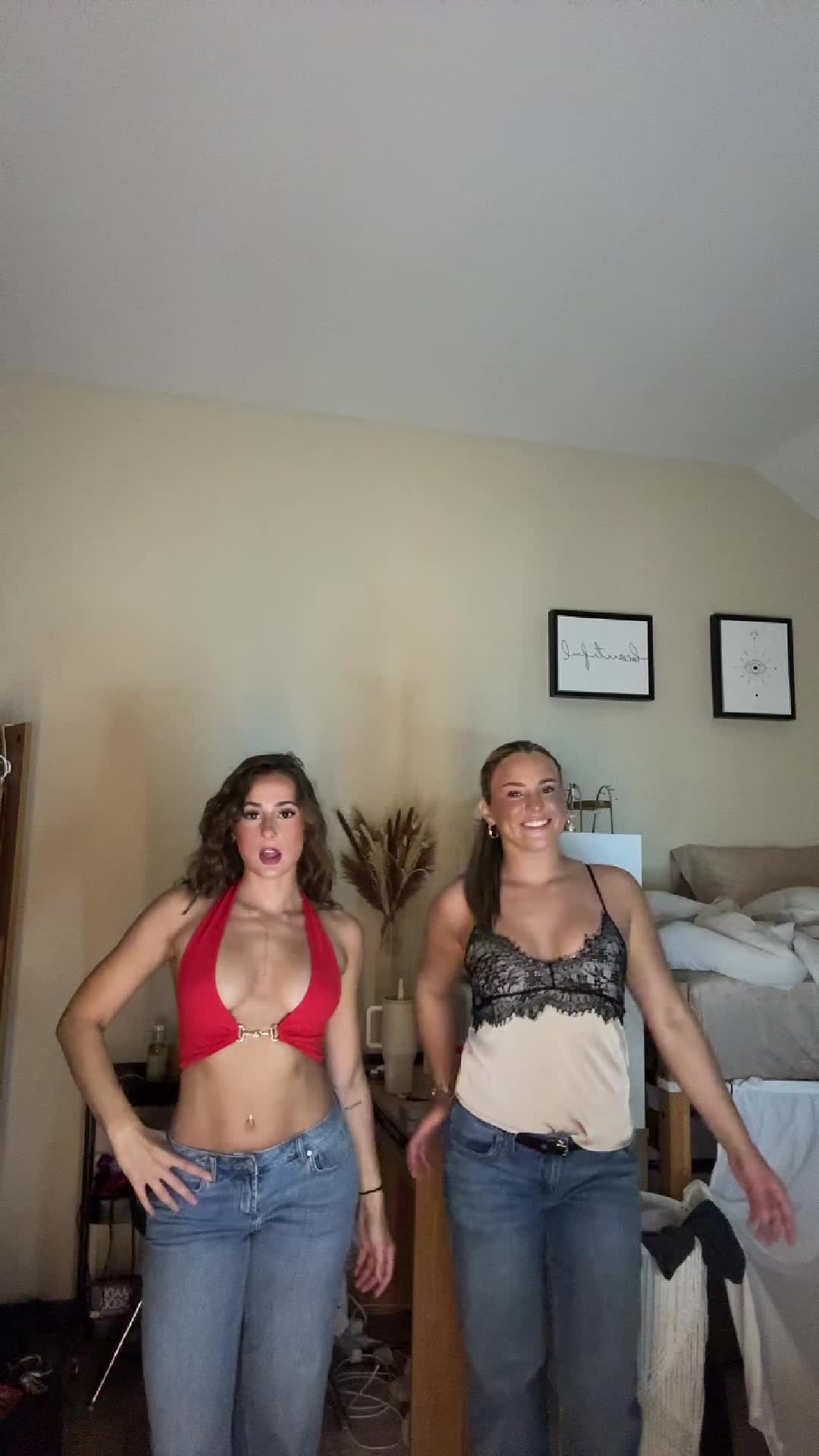 @JuliaTurk