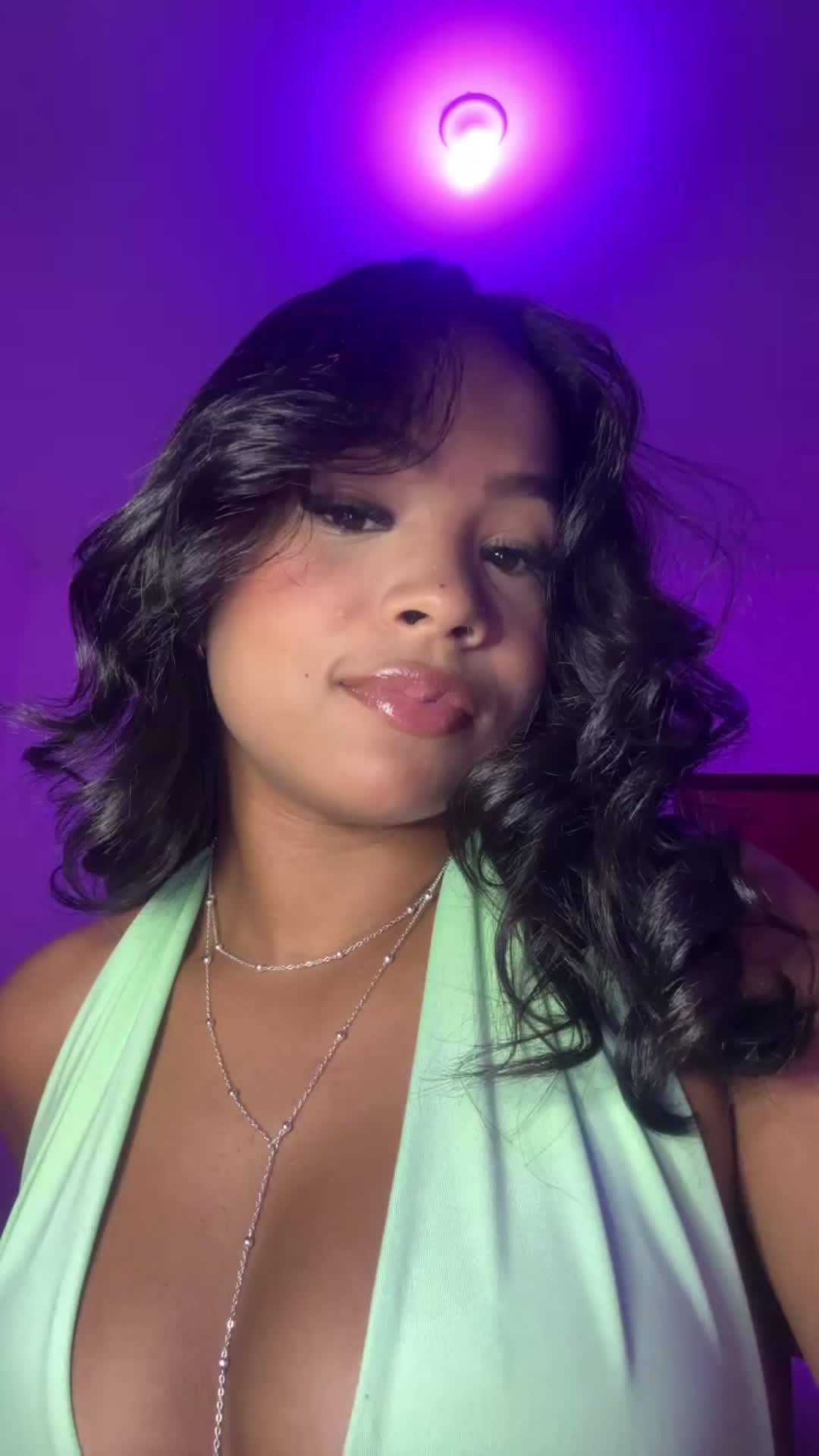 @Isa
