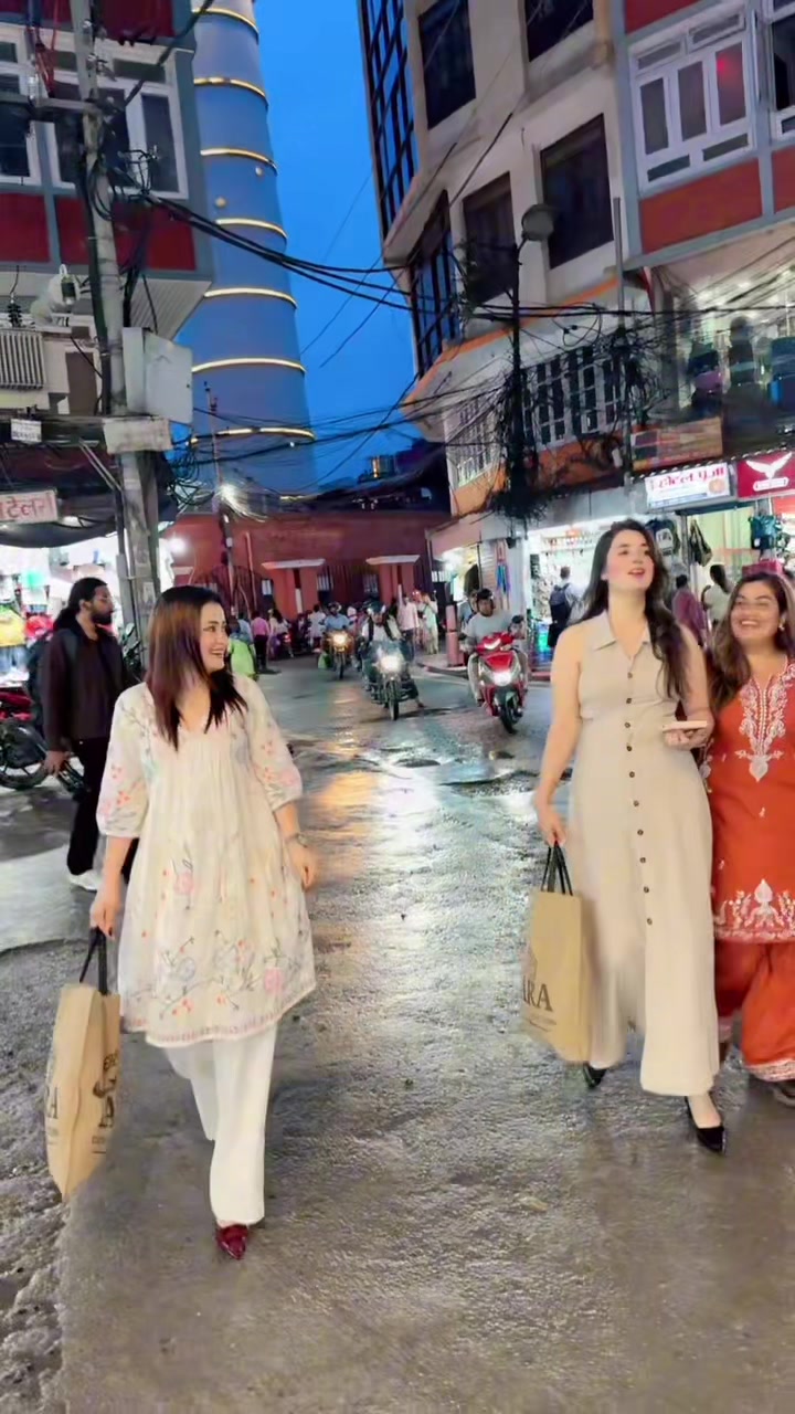@MINAKSHI🧿🇶🇦