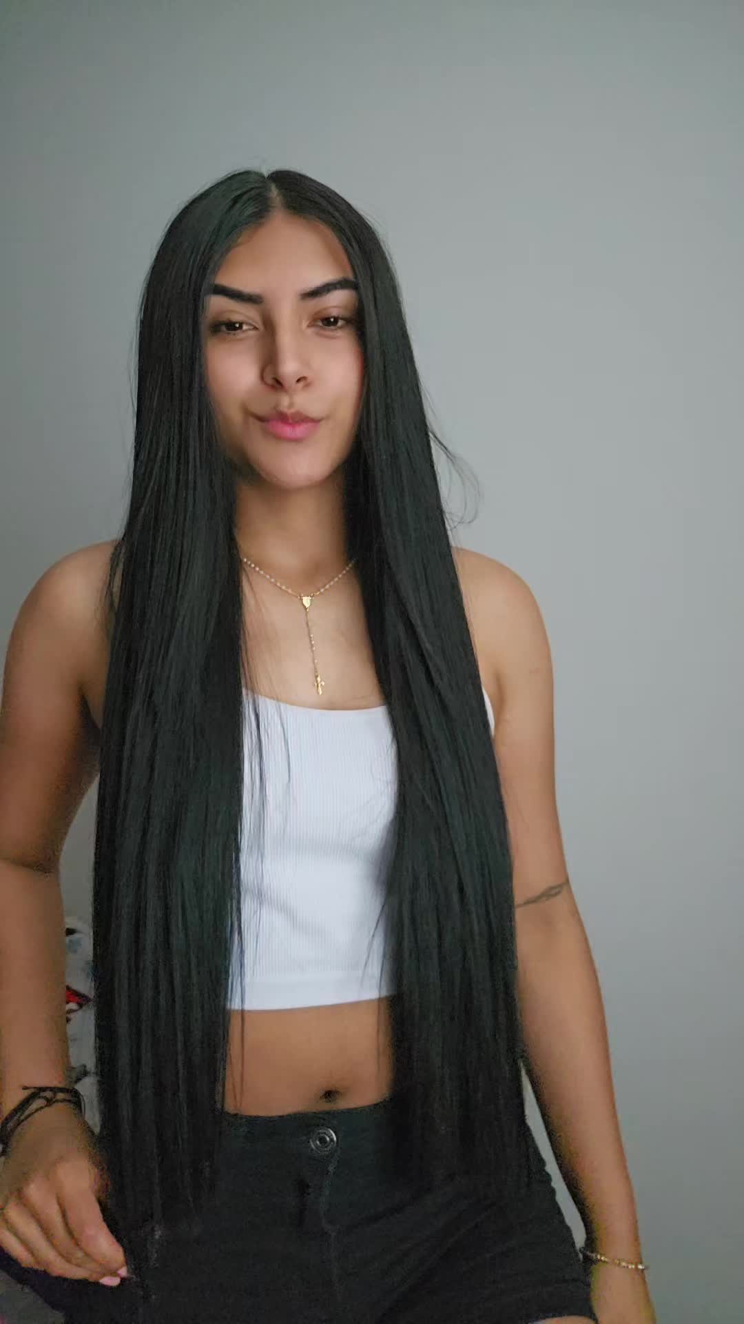 @oficial.yuliana