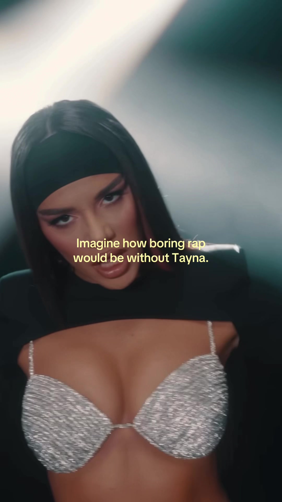@Tayna👑