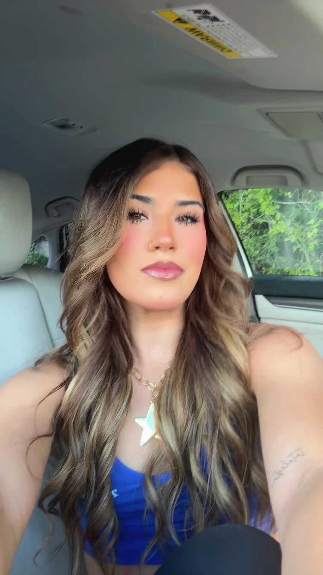 @destyni