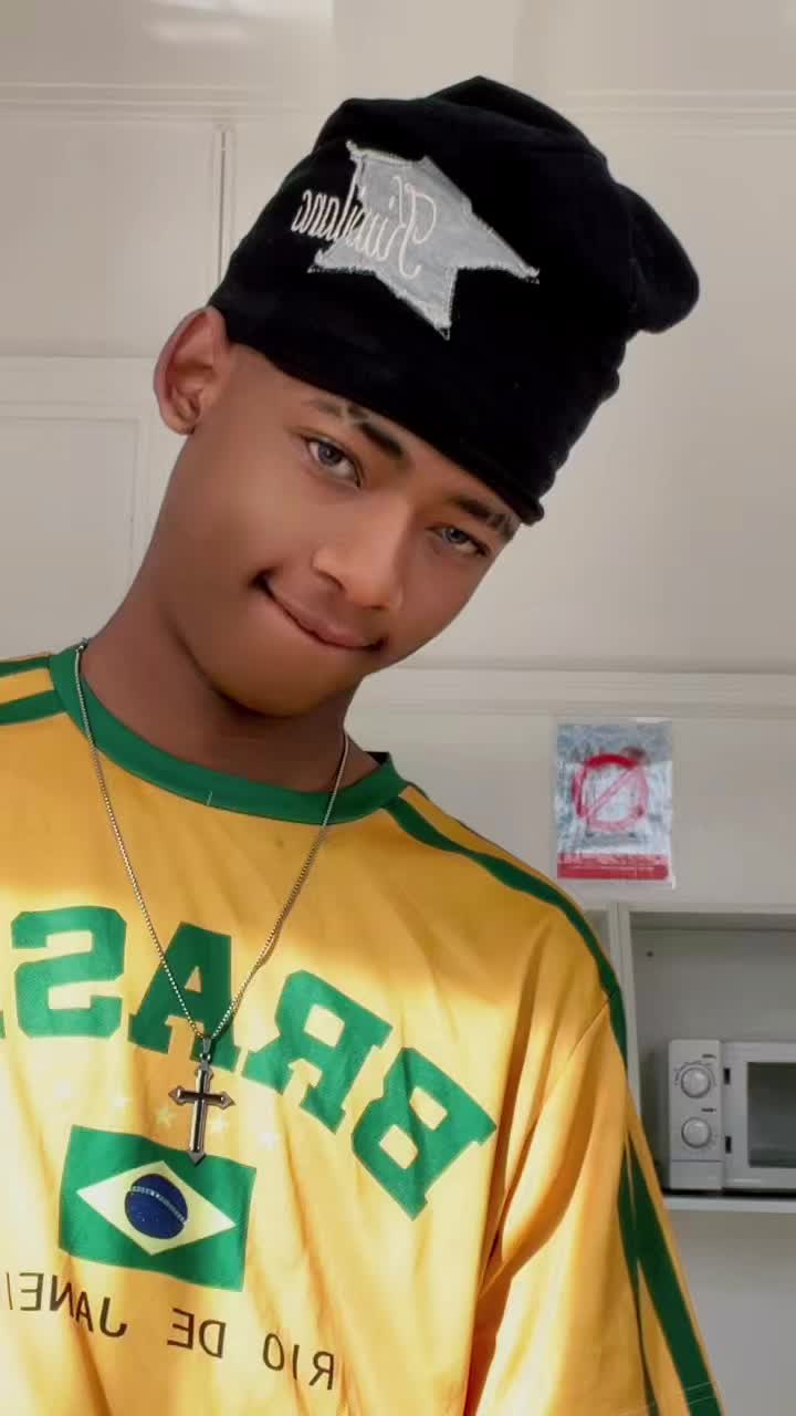 @Mbuso_Mbotho🐬