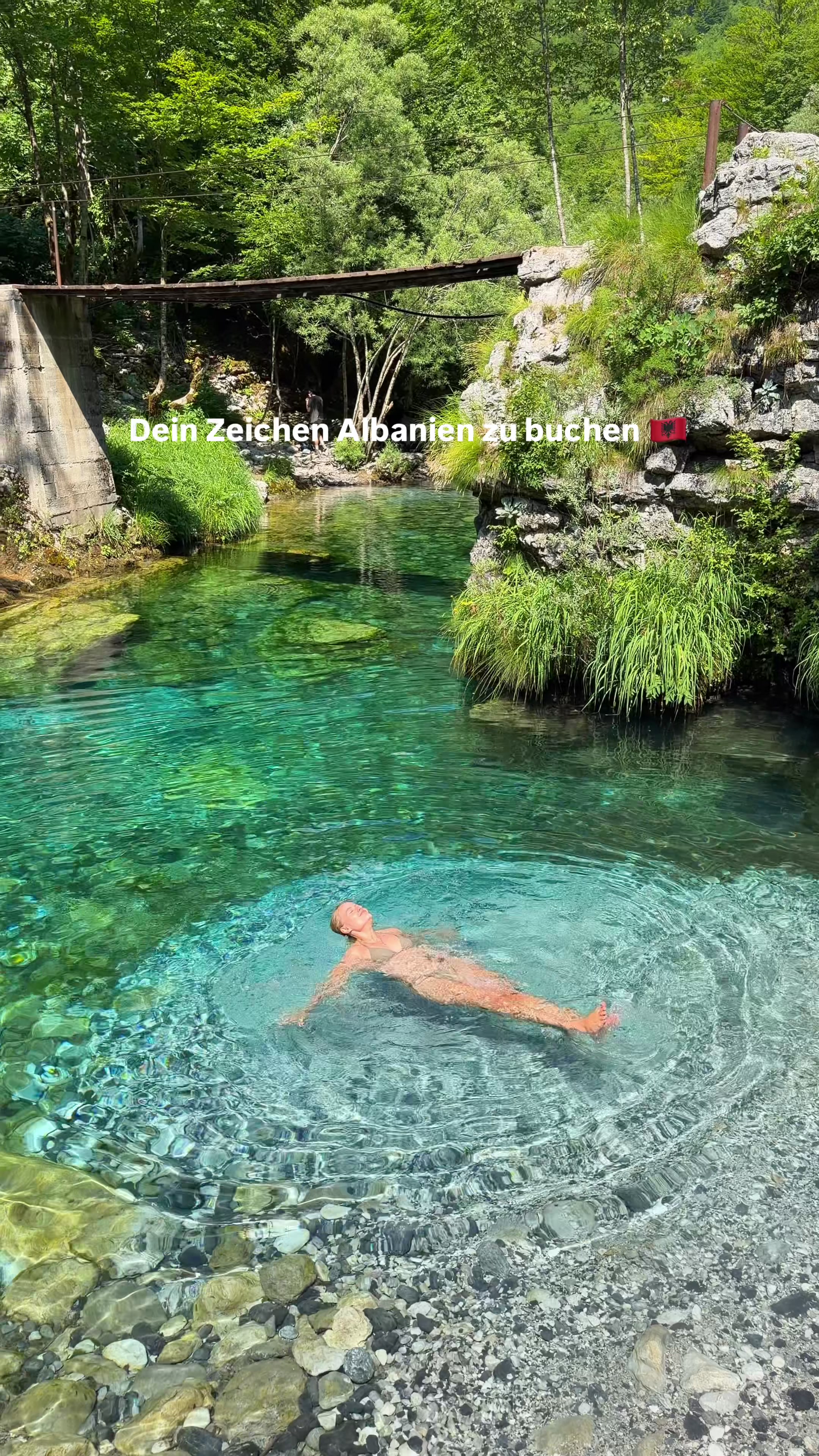 @_travelliving