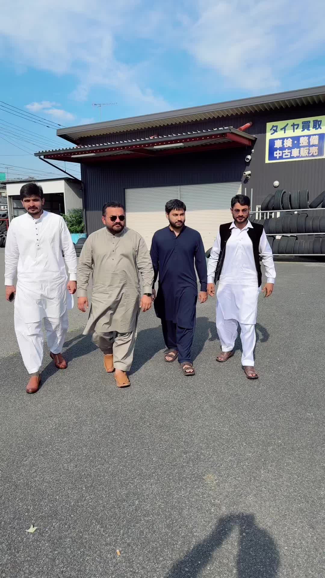 @Sajjad Baig😍