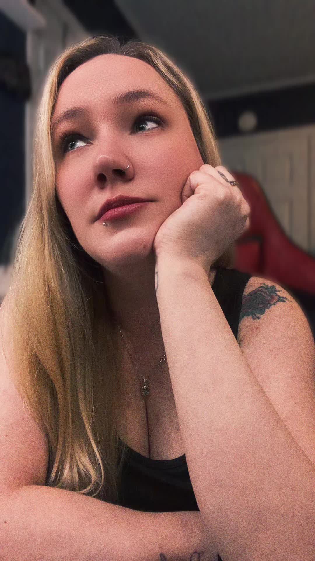 @𝓛𝓲𝓵 𝓑𝓲𝓽🌻