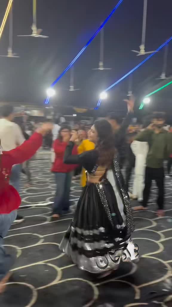 @بیگانه
