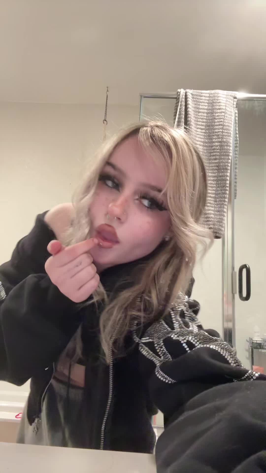 @lilah⚔️