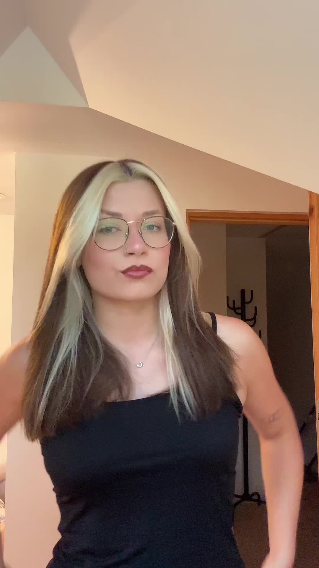 @🦋 𝓀𝓁𝒶𝓊𝒹𝓀𝒶 🦋