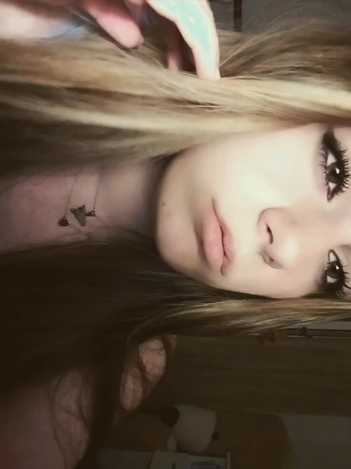 @𝓑𝓵𝓾𝓮𝓮
