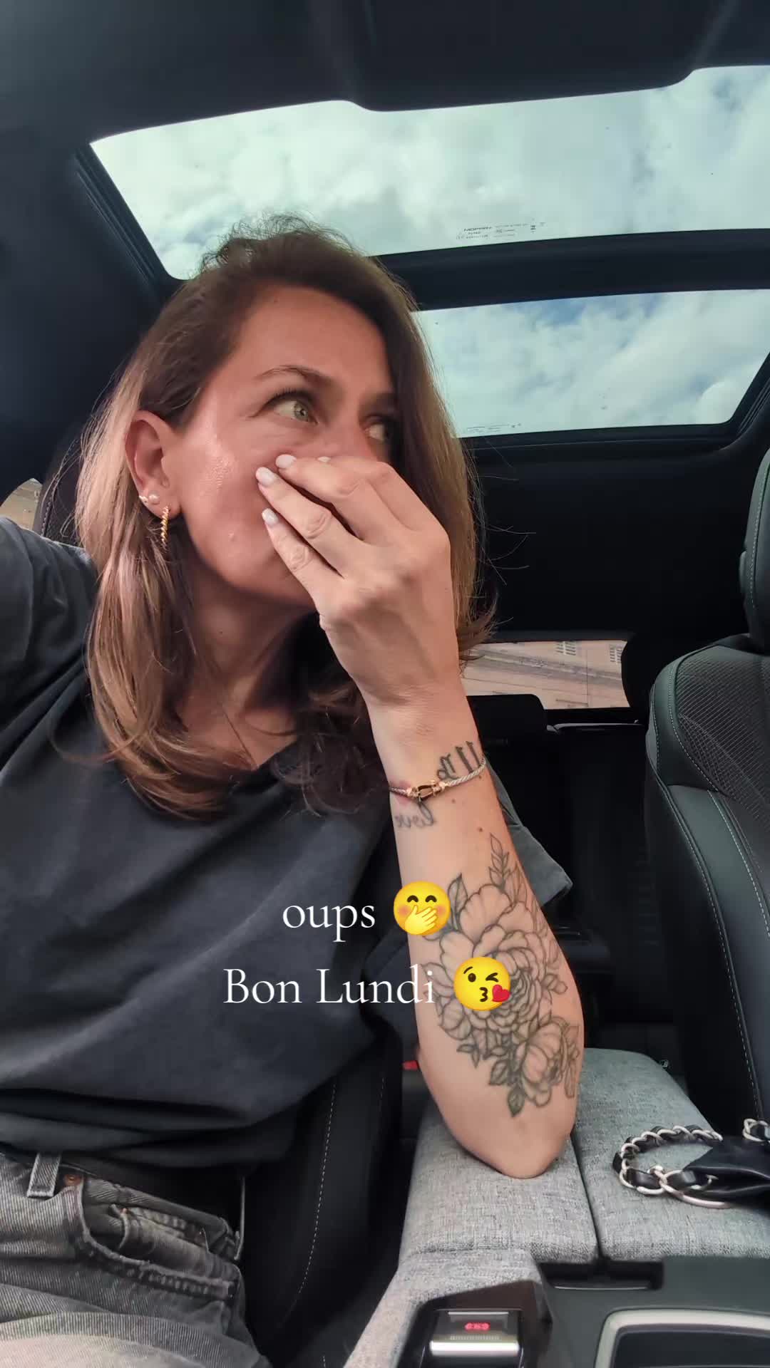 @Charlène 👑 ⚡✨🐥🌻