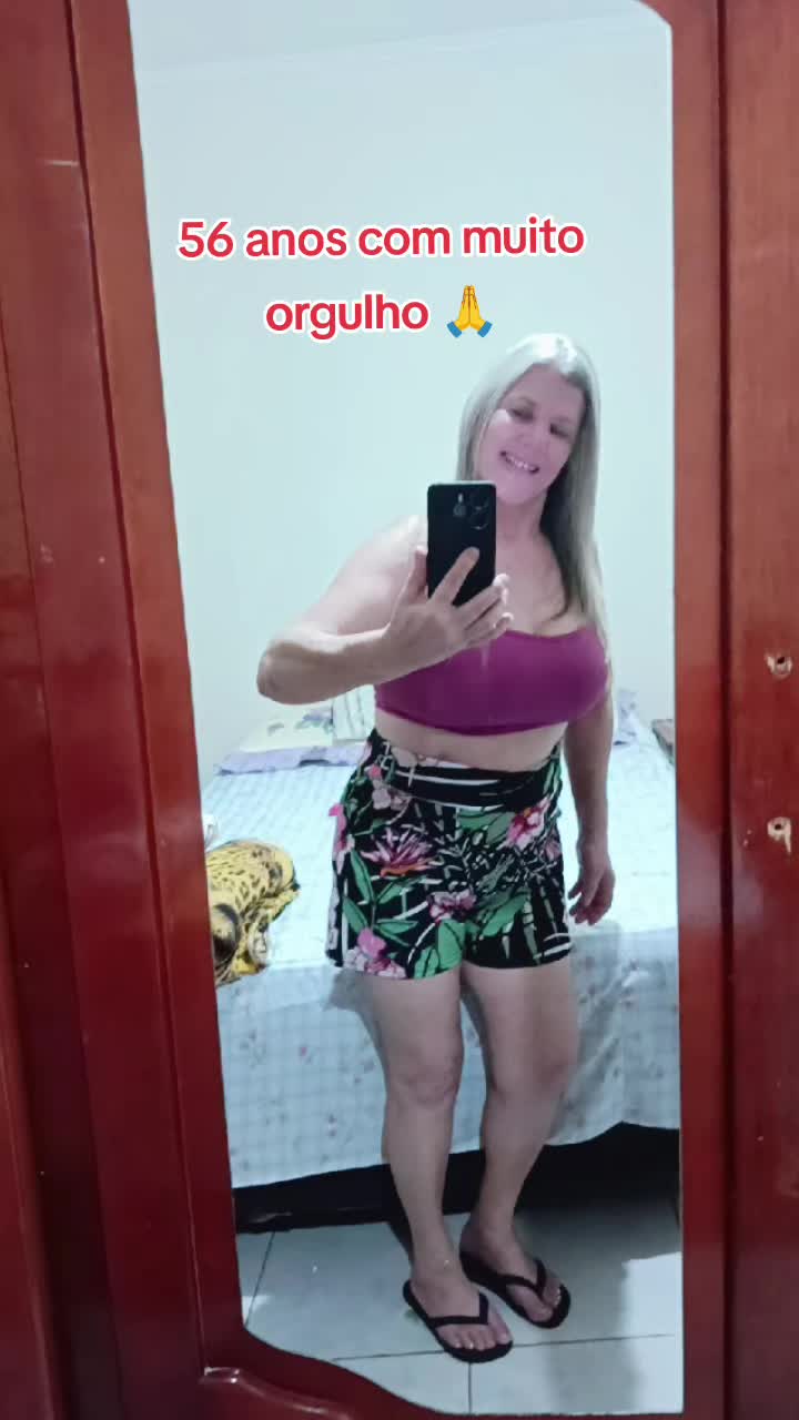 @loira rom&acirc;ntica