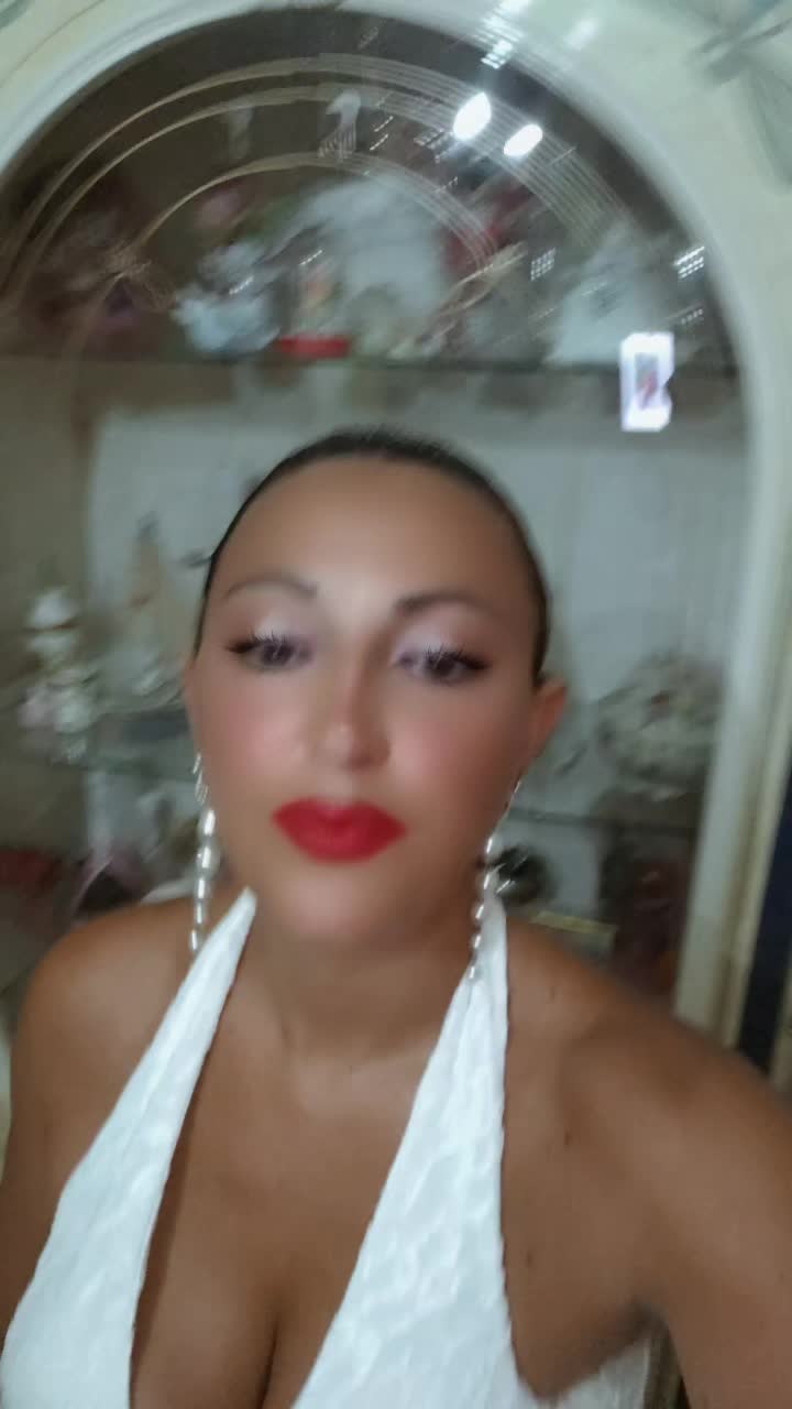 @laura8585