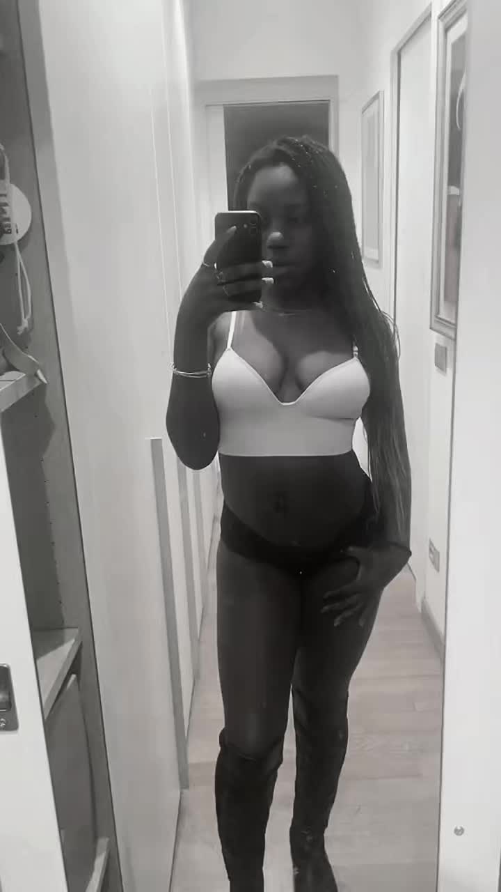 @_blaackbarbiee_
