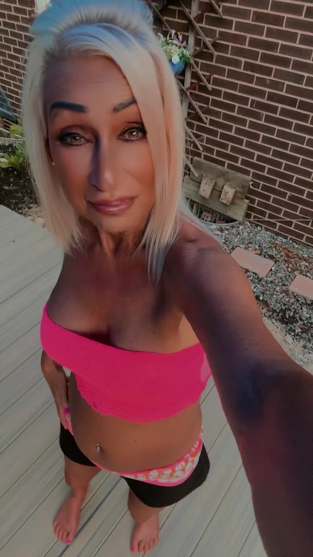 @Tena