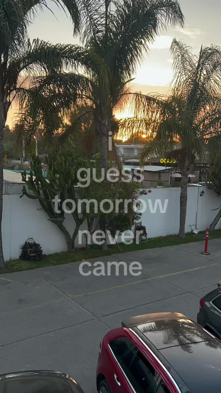@lalameanslilly