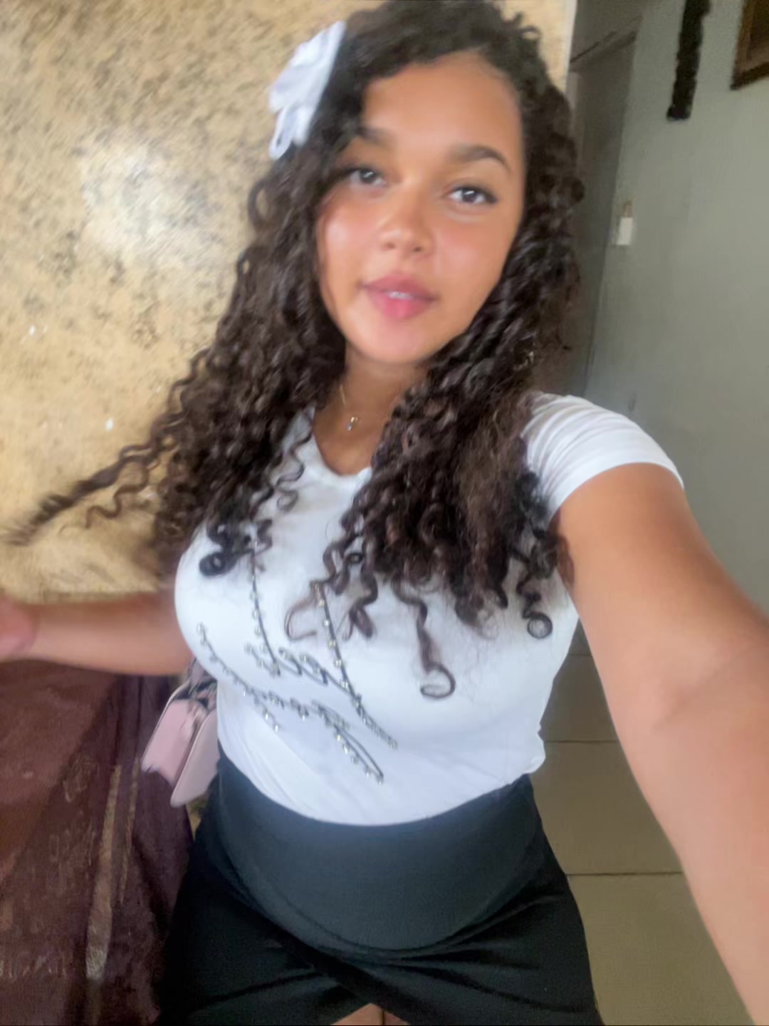@𝓎