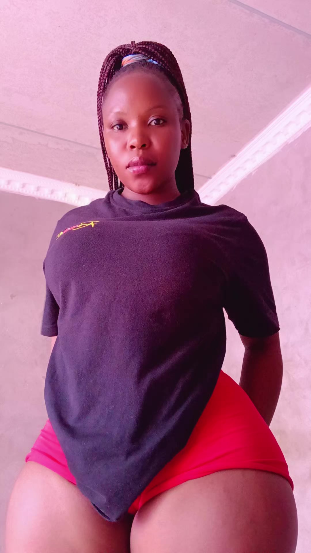 @Nikiwe.