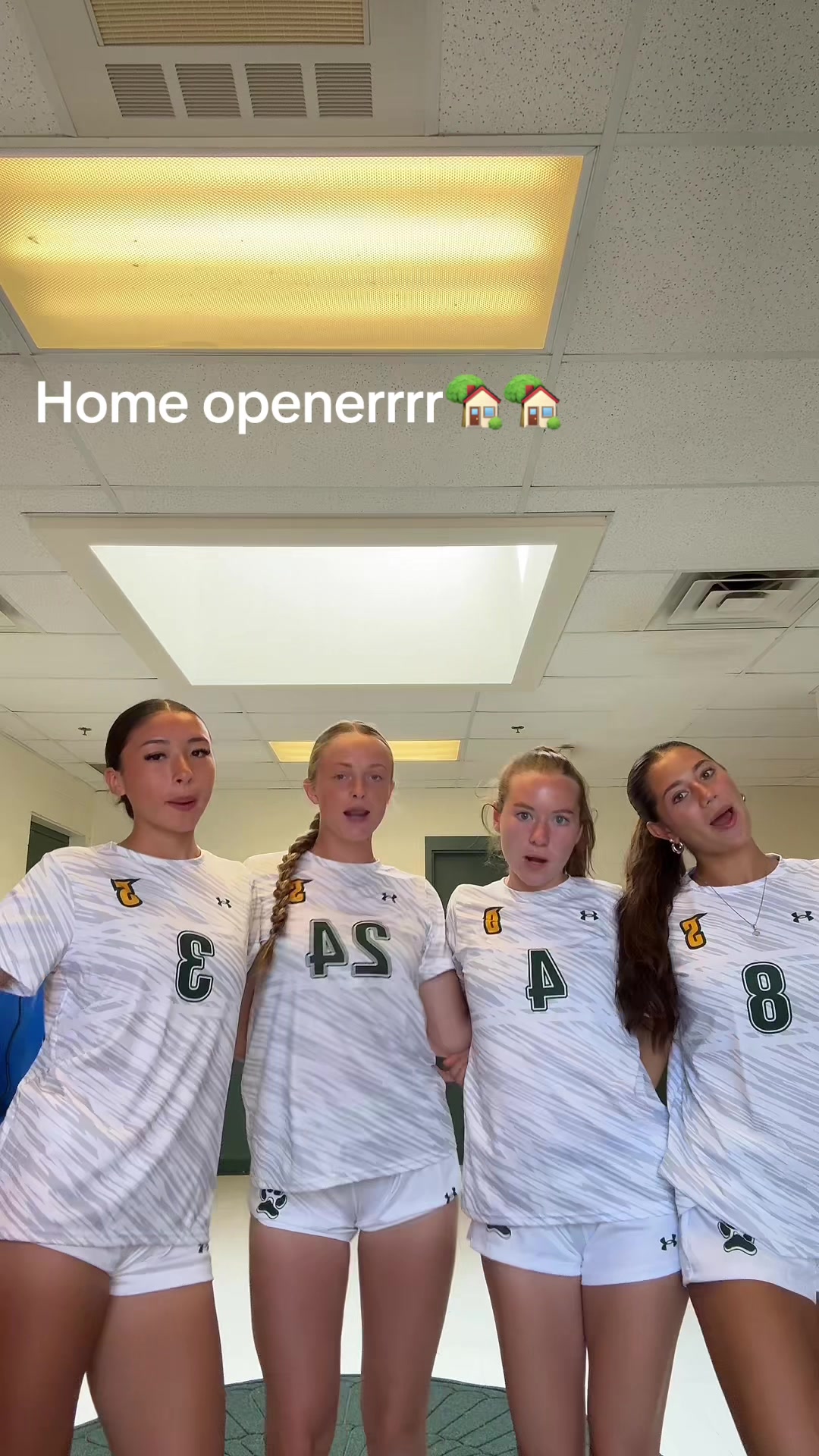 @bellahuttner