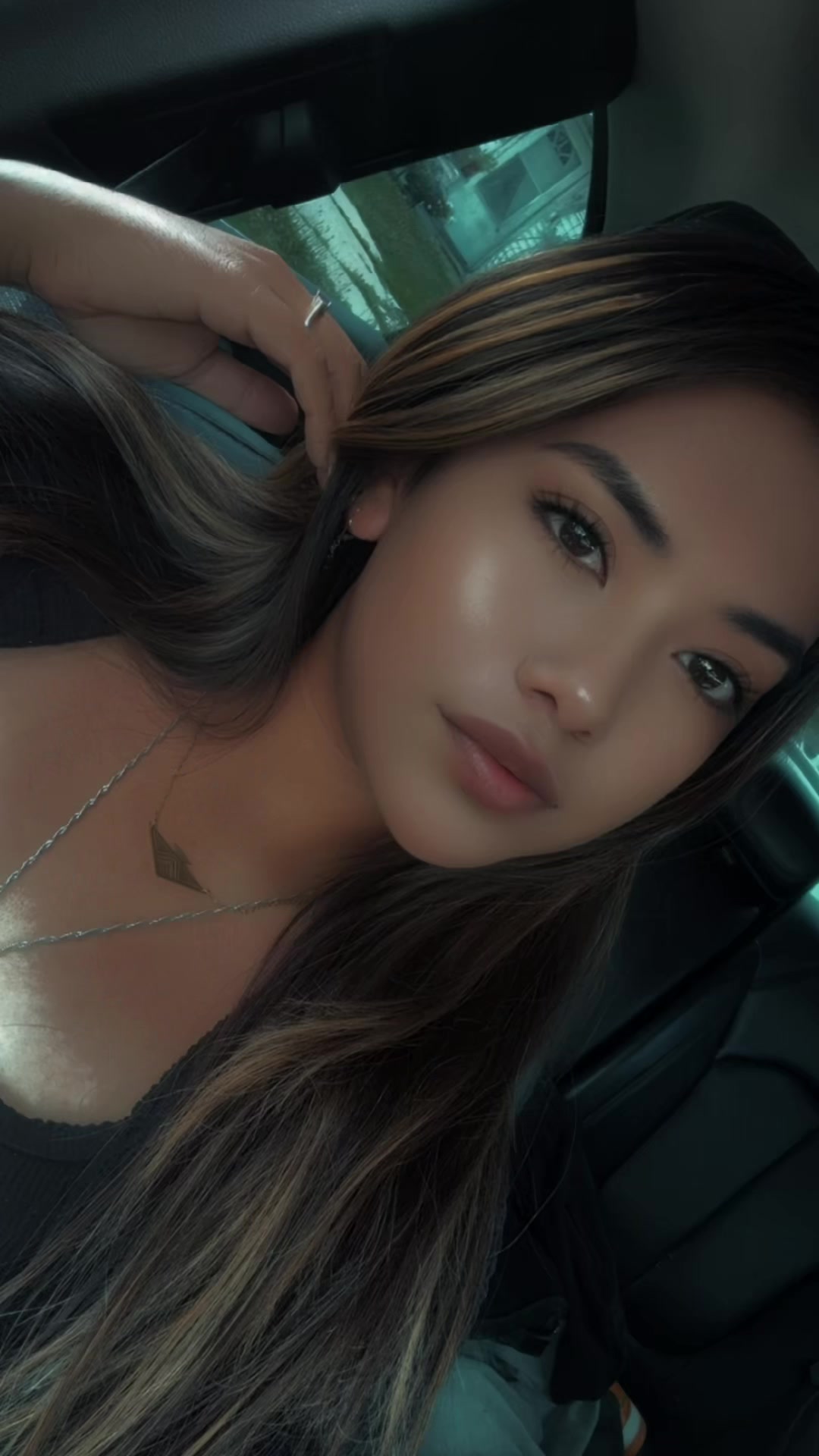@JulianaB