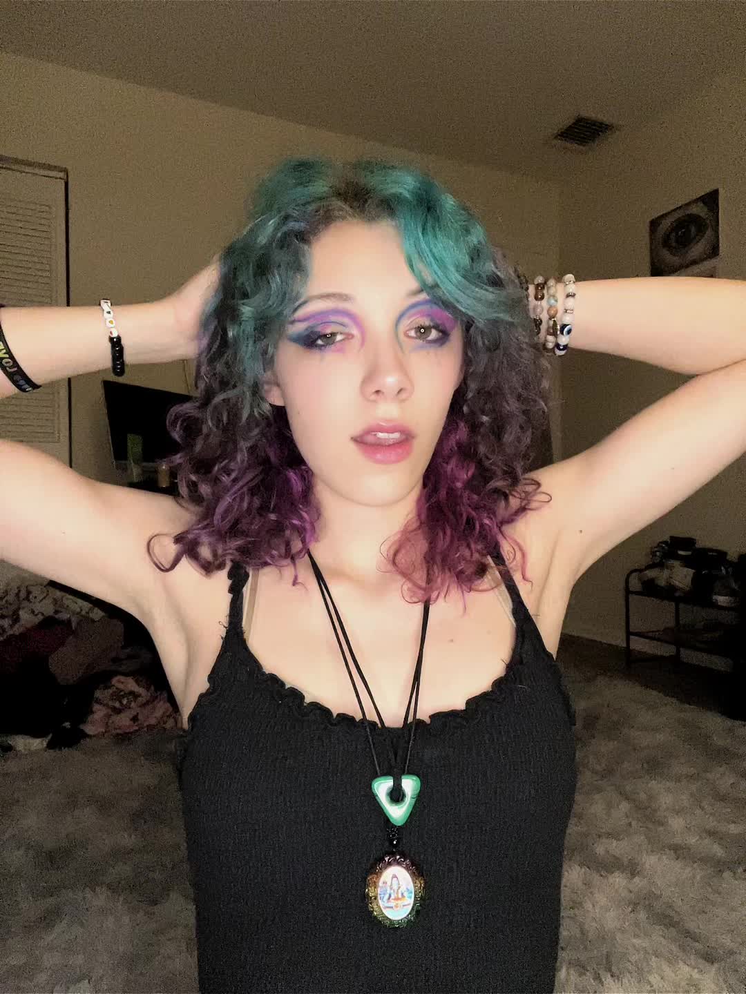 @M🧿
