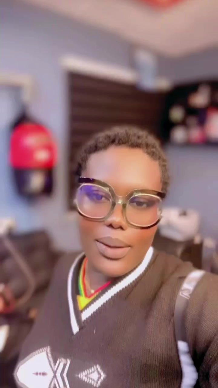 @Phyll🤎🦋🇩🇪