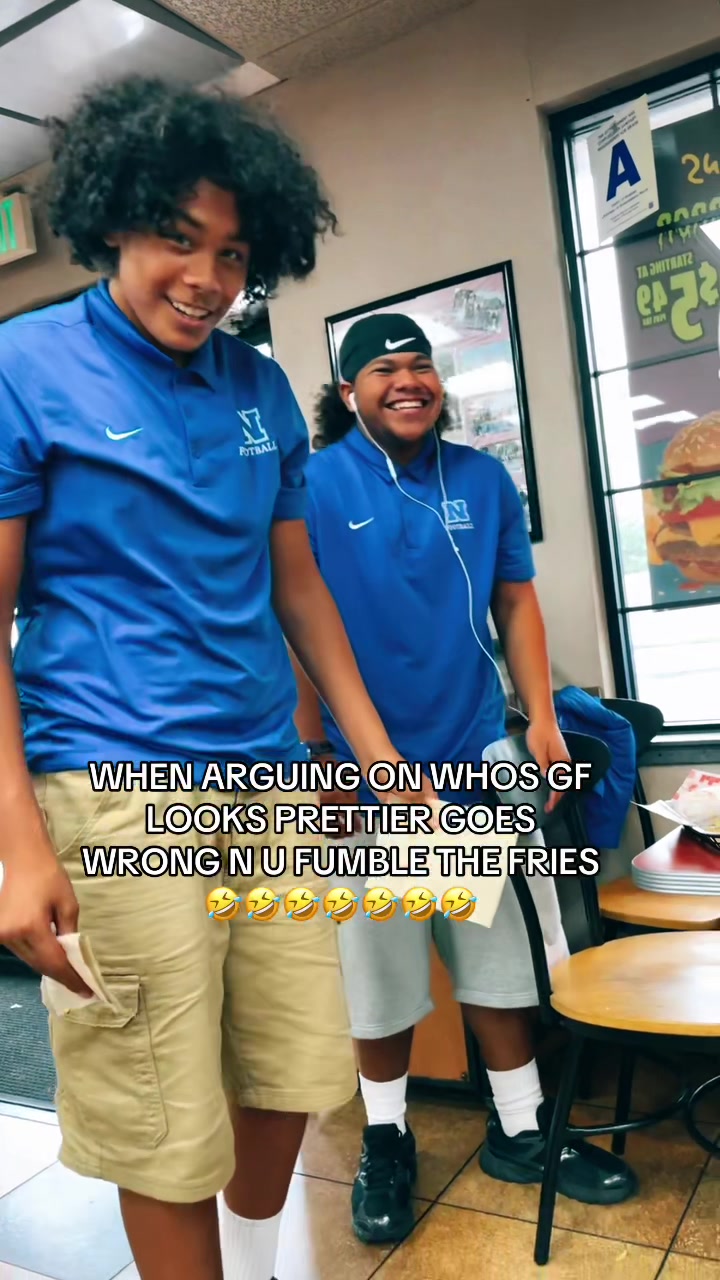 @LOLALELE