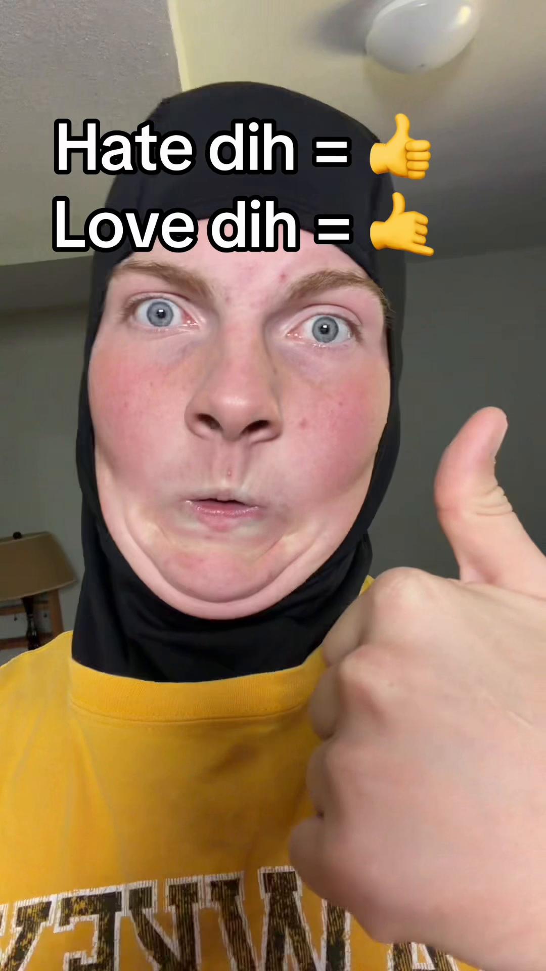 @FreakyAhCousin