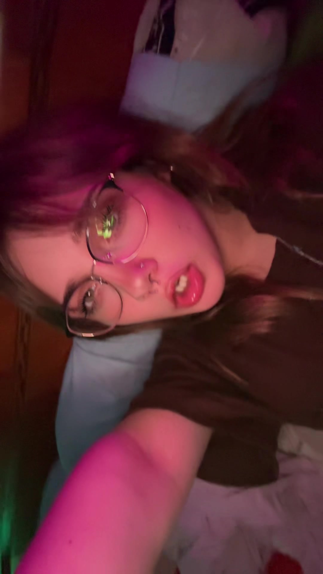 @Freckles♡︎