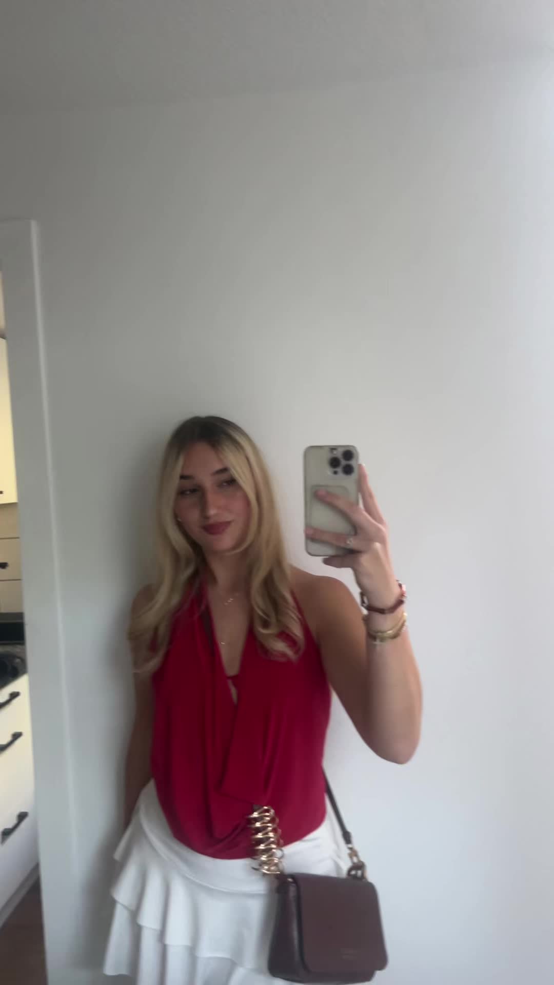 @Ana Konrad