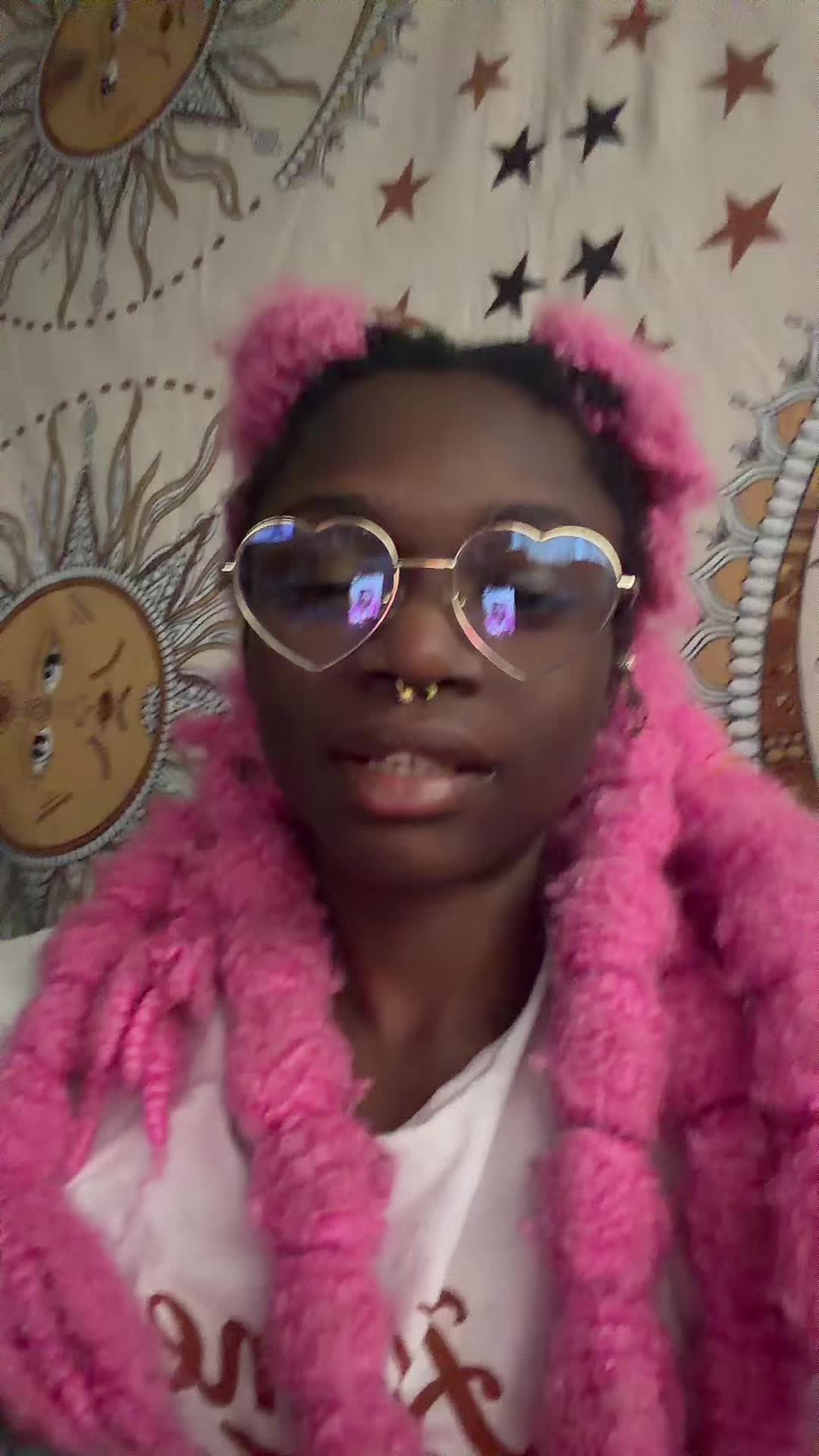 @star 🧡🤍🩷 they/them