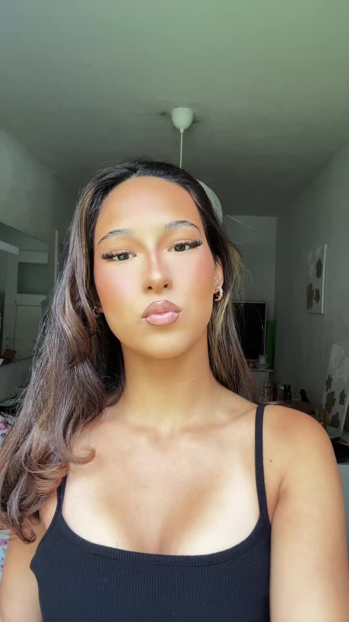 @juliaslva