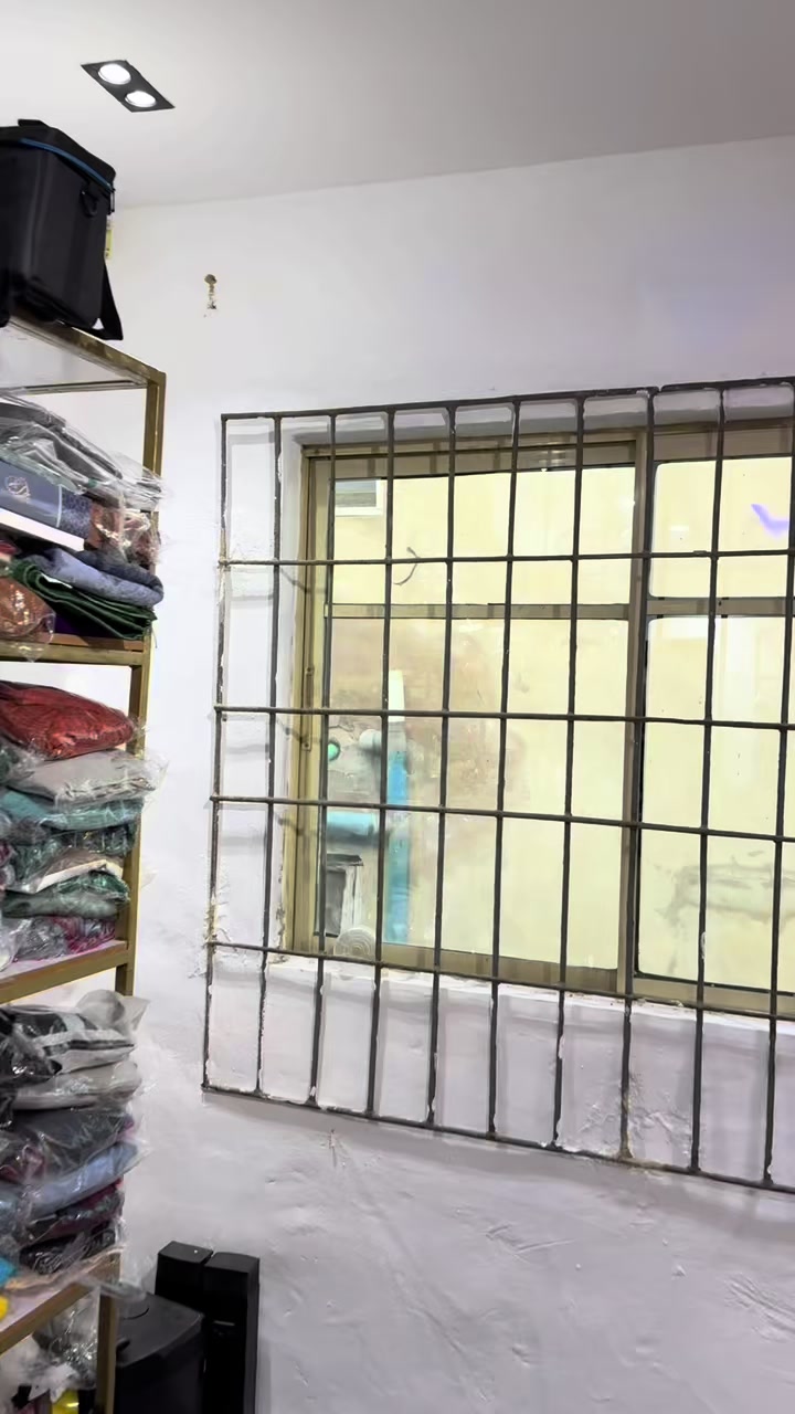 @DAMMY INTERIORS / OSOGBO