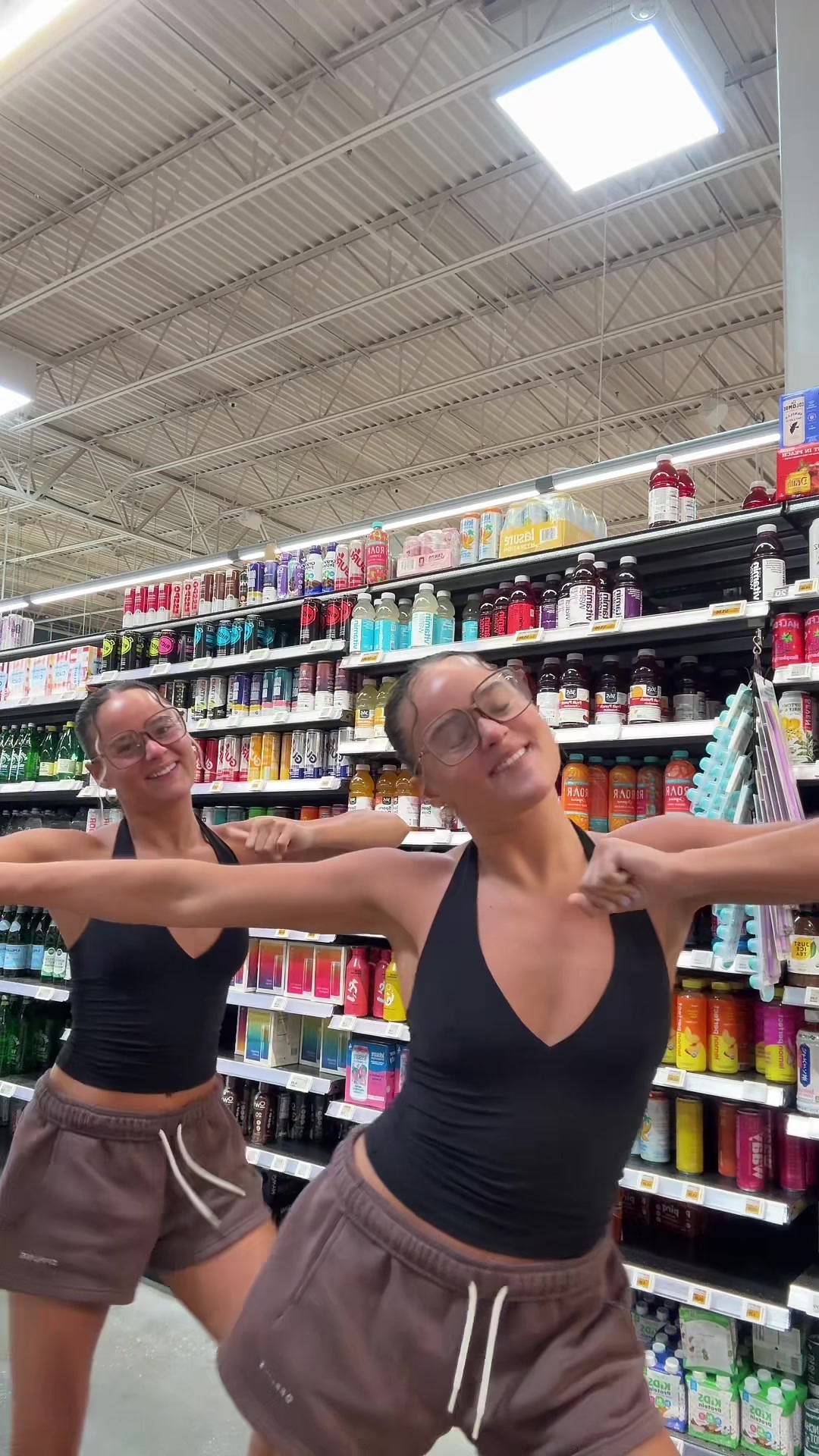@Ma&iuml;ka & Jasmine
