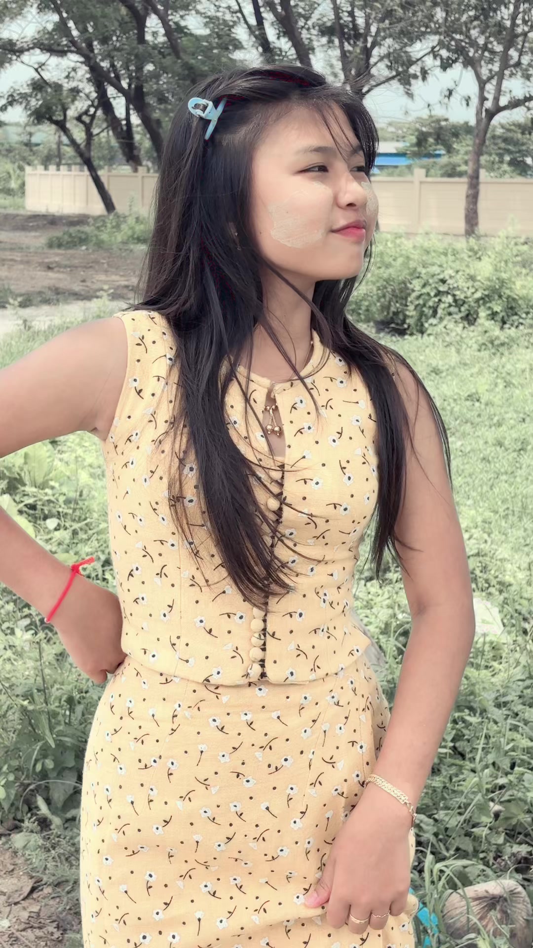 @💐💫သဲရွှေရည်ဖြိုး💫💐