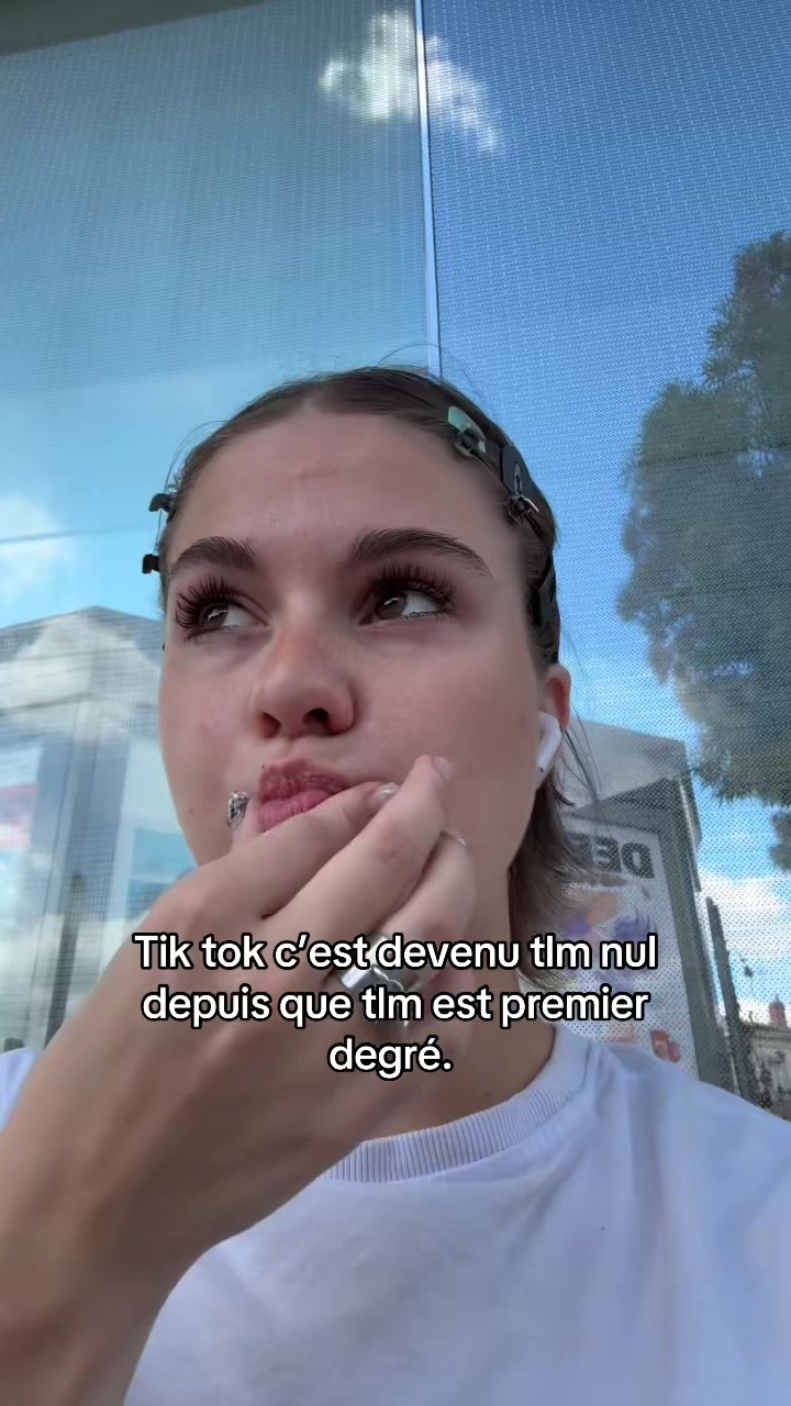 @Lola 🕷️