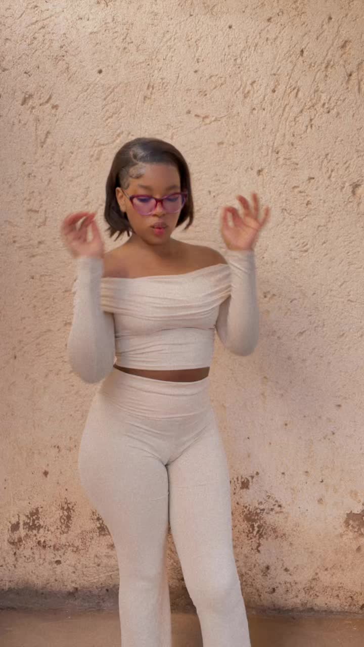 @leratomanamela20
